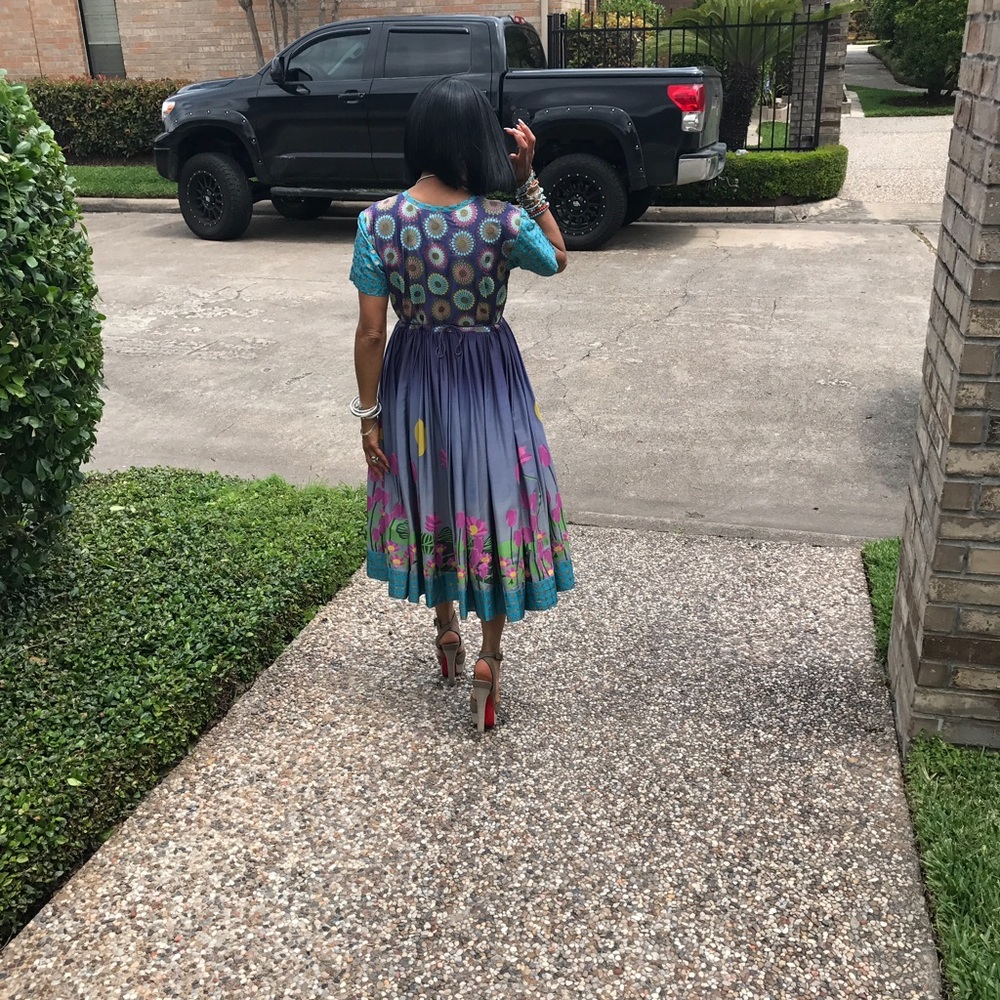 Spring dress - Picture 2 of 5